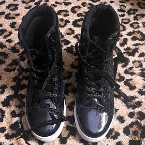 NWOT VITALIA BLACK GLITTER HIGH TOP SHINY SNEAKERS SIZE 6